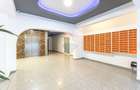 Apartament cu 3 camere decomandat în Tractorul - 1