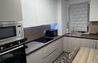 Apartament cu 2 camere decomandat în Tractorul - 2