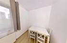 Apartament cu 2 camere decomandat în Tractorul - 4