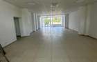 Spațiu comercial, de 185 mp, în Central - 3