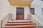 Casă individuală cu 6 camere cu Canalizare în Iris - 3