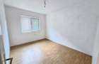 Apartament cu 3 camere, zona Favorit, parter - 5