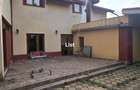 Casă cu Teren 1046 Mp în Dumbrăvița - 1