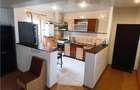Apartament cu 3 camere decomandat în Broșteni - 1