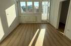 Apartament cu 2 camere semidecomandat în 1 Mai - 1