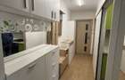 Apartament cu 3 camere , zona Rogerius