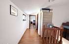 Apartament penthouse - 3 cam,2 bai, terasa mare , 2 locuri de parcare - 17