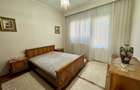 Inchiriez apartament foarte spatios, Boul Rosu
