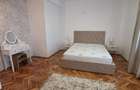 Inchiriez apartament la casa pe strada Gheorghe Doja, cu acces la curte si parcare