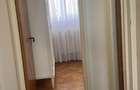 Ofer spre închiriere apartamentul cu trei camere în Drumul Taberei la Favorit - 6