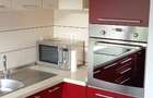 Proprietar – 2 camere, balcon generos și parcare privată