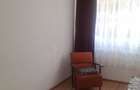 Apartament doua camere decomandat de vanzare