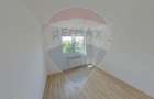 Apartament Cu 4 Camere De Vanzare