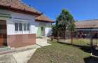 Proprietate 2 case, 240 mp, anexe, teren 3.398 mp, zona Deaj