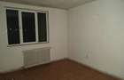 TARGU NEAMT Apartament 3 camere decomandate - 76 mp - etaj 4