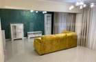 Apartament cu 3 camere decomandat în Decebal - 2