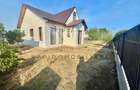 Casă cu 3 camere cu Teren 500 Mp în Central - 20