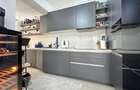 Apartament cu 3 camere decomandat în Tractorul - 13