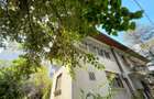 4 rooms ***203 SQM useful*** / 38 SQM terrace + garage / Primaverii - 6