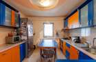 Apartament cu 3 camere decomandat în Dâmbovița - 5