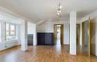 Apartament cu 4 camere semidecomandat în Girocului - 2