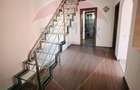 Casă cu 10 camere cu Teren 1074 Mp în Moieciu - 10