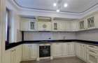 Apartament cu 4 camere decomandat în Tractorul - 2