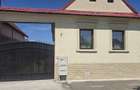 Casa cu 3 camere ?i garaj in curte - 12