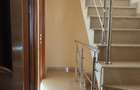 Casă cu 4 camere cu Canalizare în Apărătorii Patriei - 14
