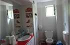 Casă individuală cu 10 camere cu Canalizare în Central - 17