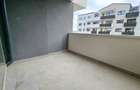 Apartament cu 3 camere decomandat în Tractorul - 11