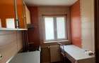 Apartament cu 3 camere decomandat în Giurgiului - 11