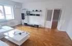 Apartament cu 3 camere semidecomandat în Central - 1