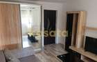 Apartament cu 2 camere semidecomandat în P-ța Victoriei - 2