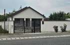 Casă cu Teren 330 Mp în Corbu - 1