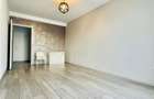 Apartament cu 3 camere decomandat în Tractorul - 4