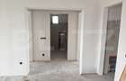 Casa 4 camere, 100 mp, zona Calea Odoreiului