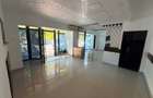 Spatiu comercial Slatina, Str. Primaverii 50 mp