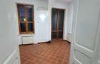 Apartament cu 12 camere decomandat în Unirii - 1