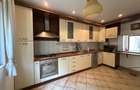 Duplex cu 6 camere cu Canalizare în Iancu Nicolae - 6