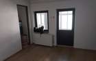 Casa locuibila imediat, centrala gaz, teren si curte proprie – zona buna - birou - 4