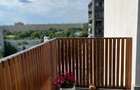 Apartament cu 3 camere semidecomandat în Titan - 2