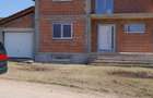 Casă cu 4 camere în Central - 1