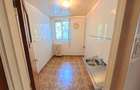 Proprietar 3 camere 59 mp | 2 bai | Pia?a Mini? - Titan - 9