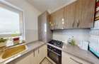 Apartament cu 4 camere decomandat în Tractorul - 25
