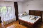 Casă cu 4 camere cu Teren 3542 Mp în Cornu - 6