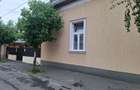 Casa de vanzare cu spatiu comercial - 4