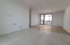 Apartament cu 4 camere decomandat în Circumvalațiunii - 7