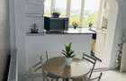 Inchiriez apartament DOUA CAMERE transformat in TREI CAMERE DECOMANDAT - 2
