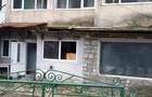 Casă individuală cu 6 camere cu Canalizare în Central - 2